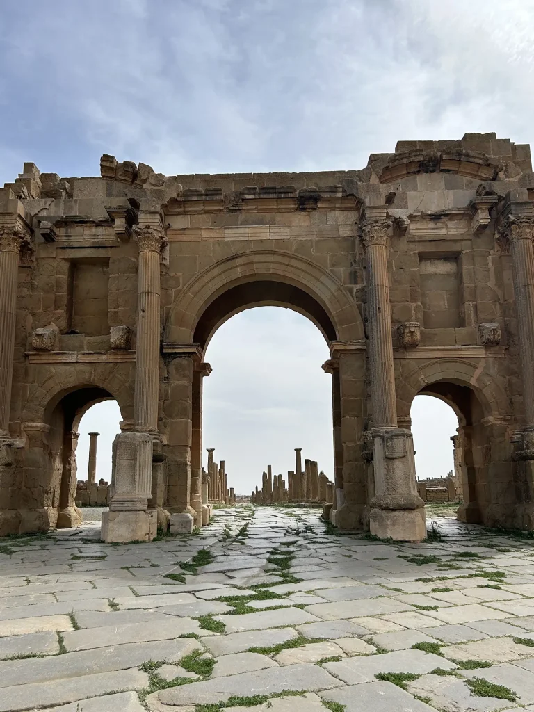 Timgad-Arco di Traiano2